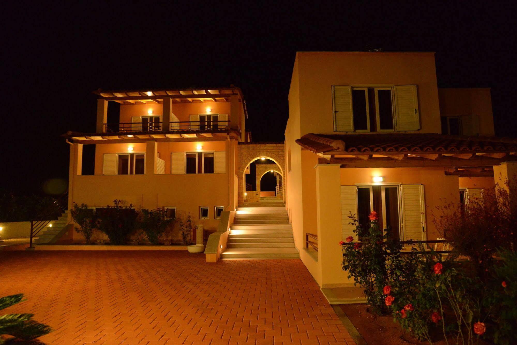 Maria'S Filoxenia Suites Drepano  Exterior foto